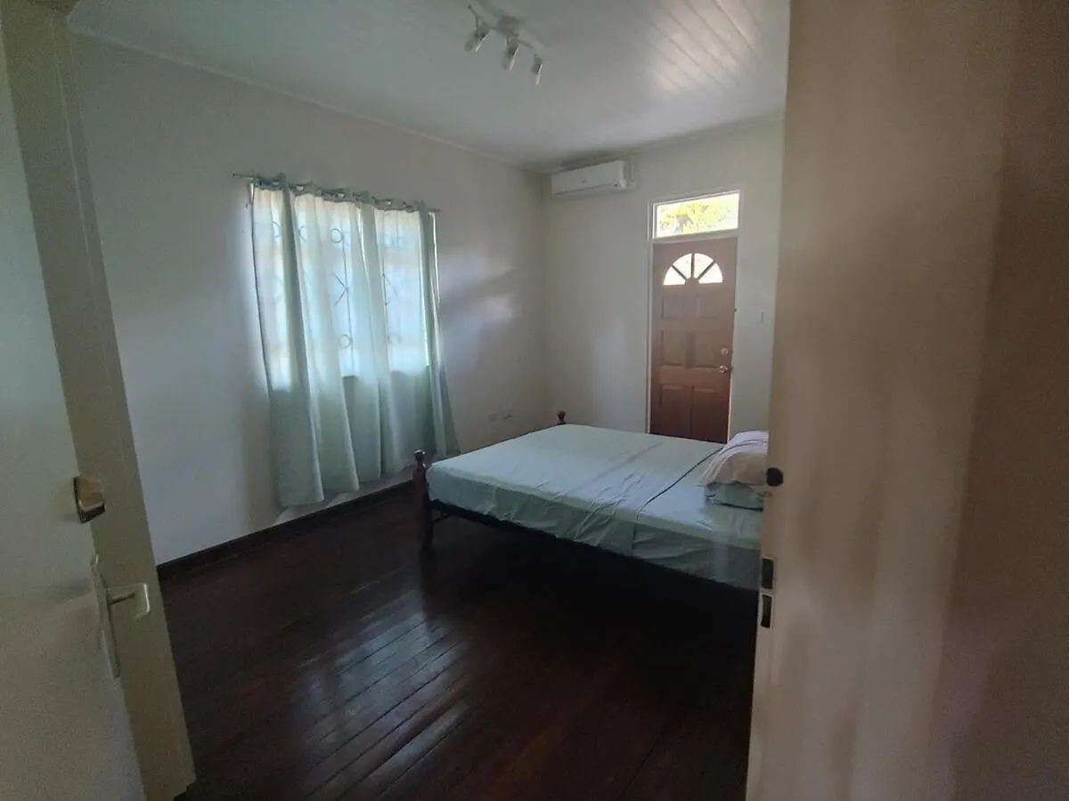 Apartment Margaret'S Home Roseau