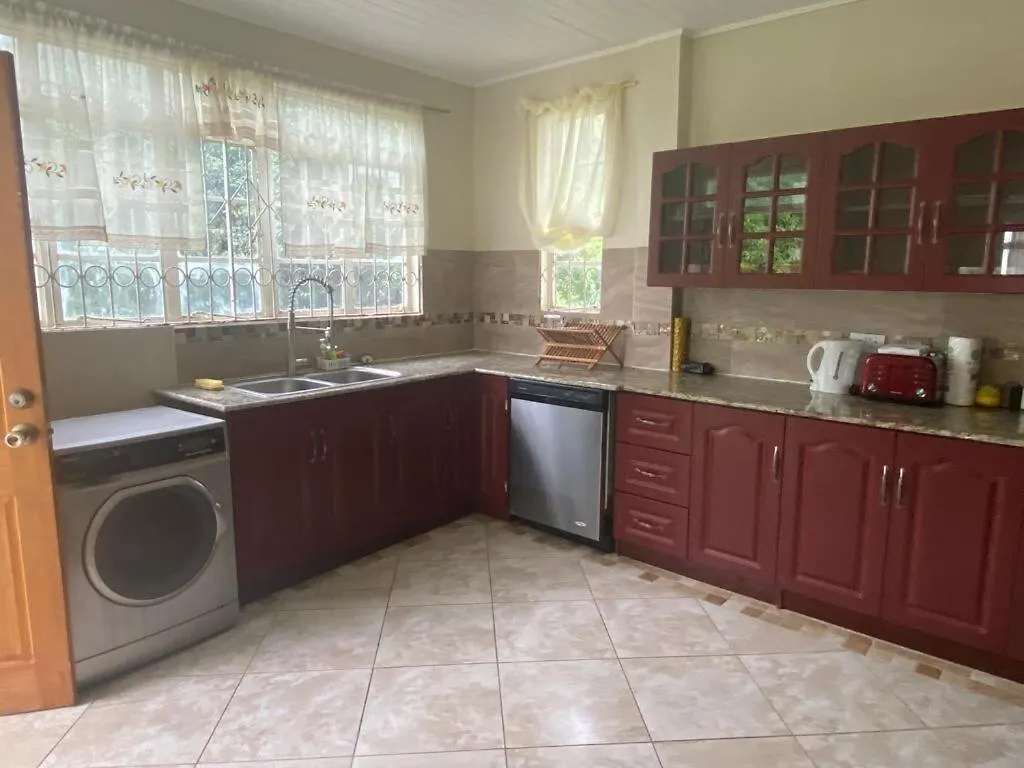 Apartment Margaret'S Home Roseau Dominica